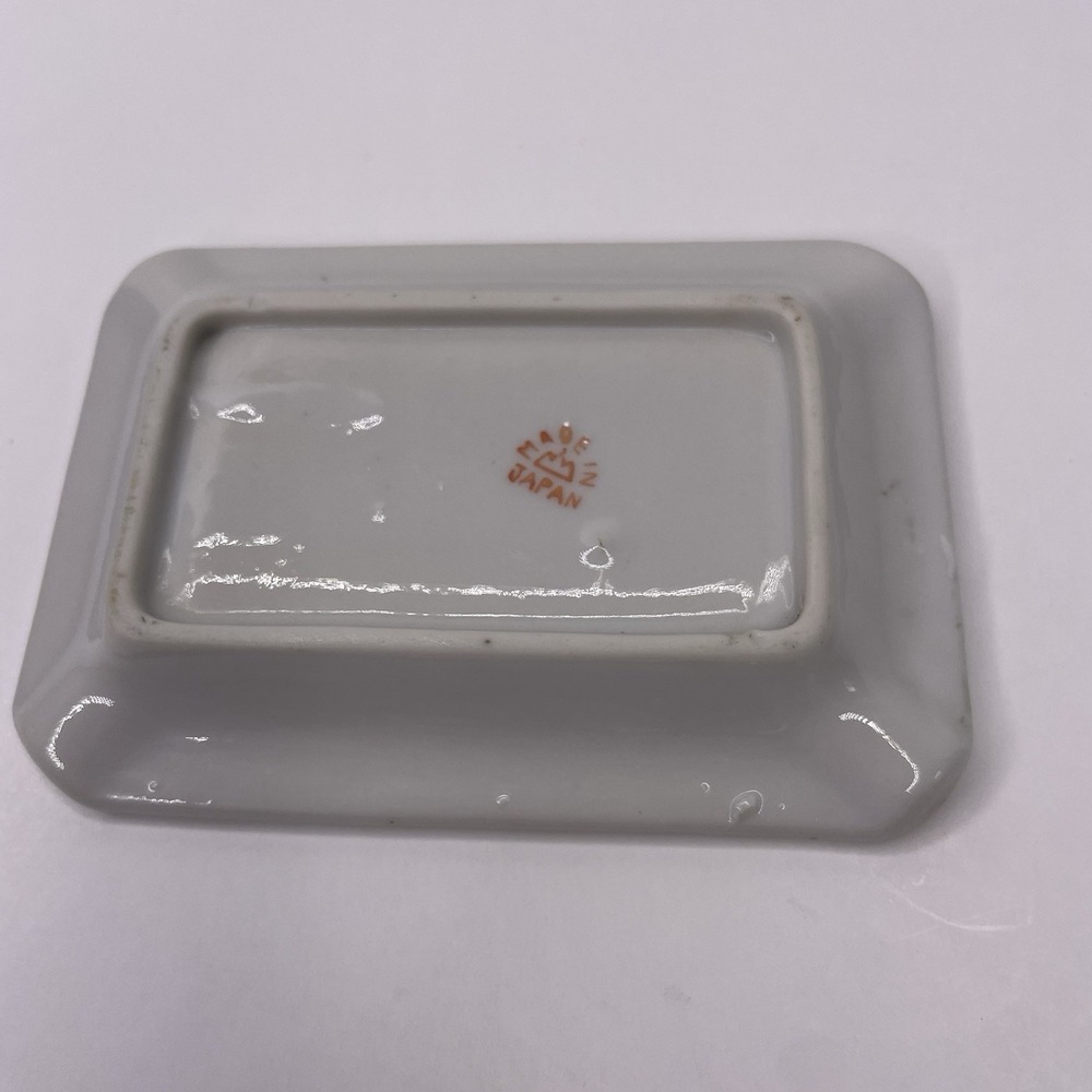 Vintage Ashtray ~ Porcelain‎ ~ Pretty Floral Design ~ 4 Slots~ made in Japan - Picture 2 of 9